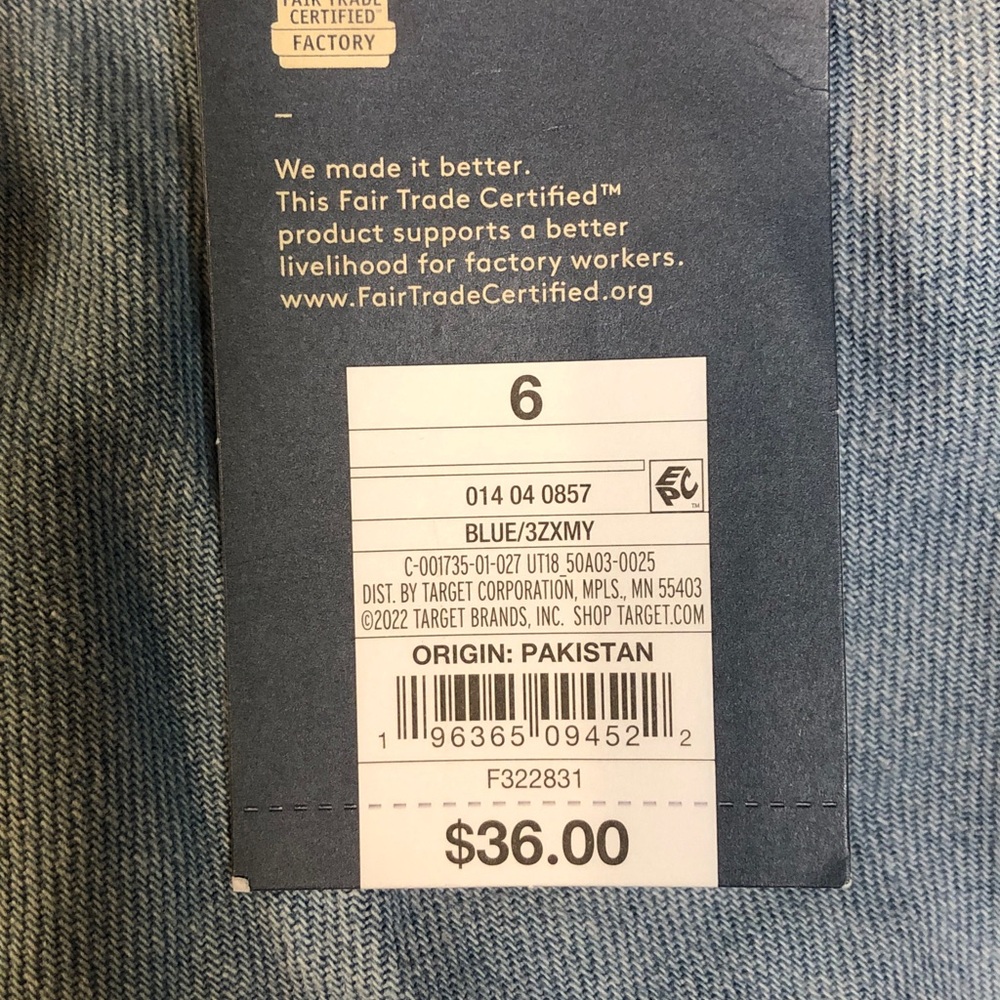 Universal Thread Boyfriend Light Blue Distressed Jeans | NWT - Picture 11 of 11